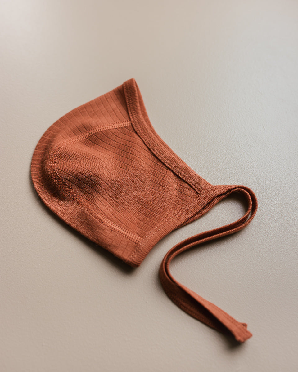 unaduna bonnet wool umber