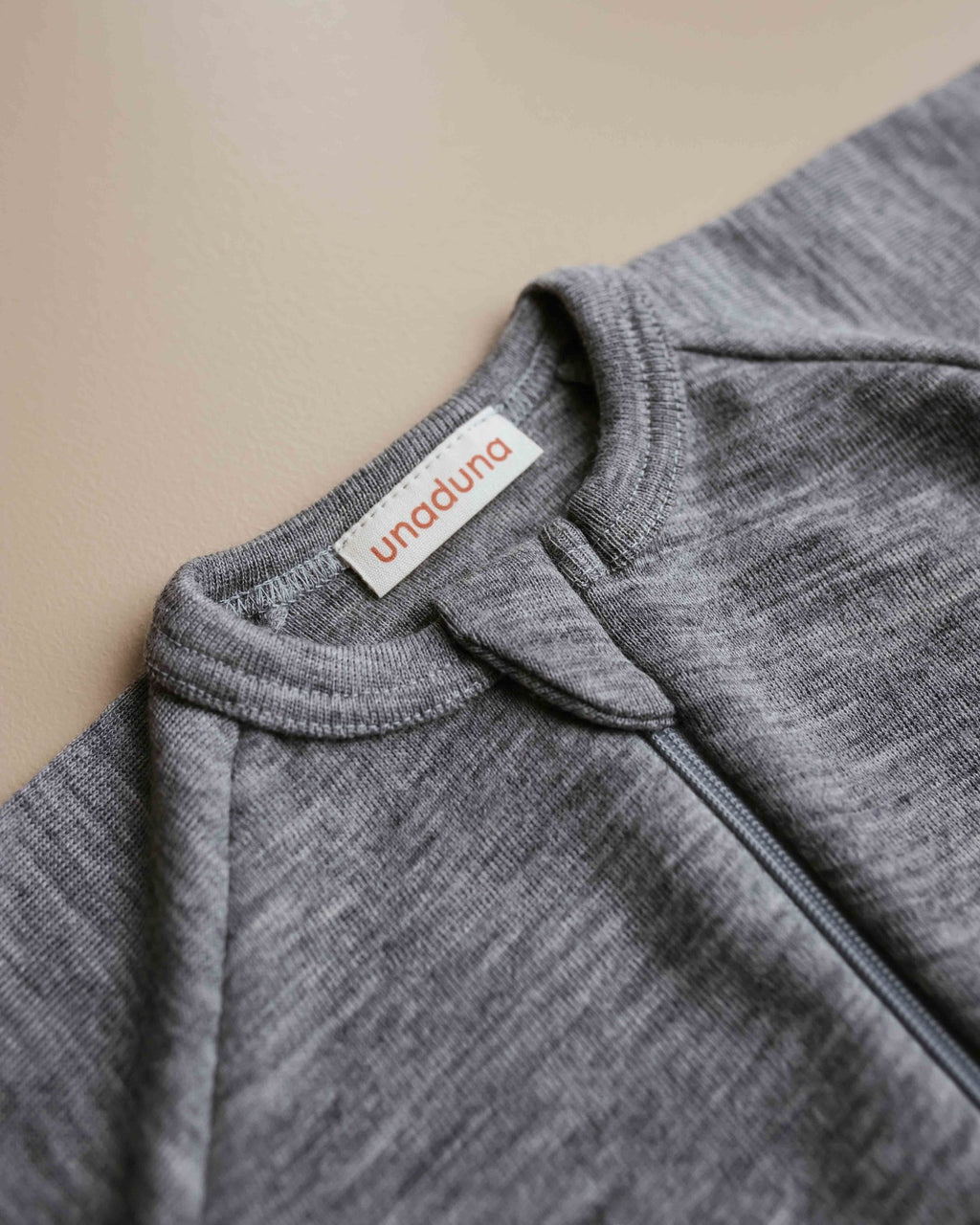 unaduna-sleeping-bag-wool-grey-baby-2-201